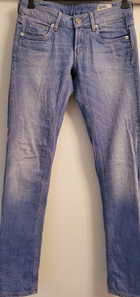 Size 28 Gstar 3301 womens straight Jean's.